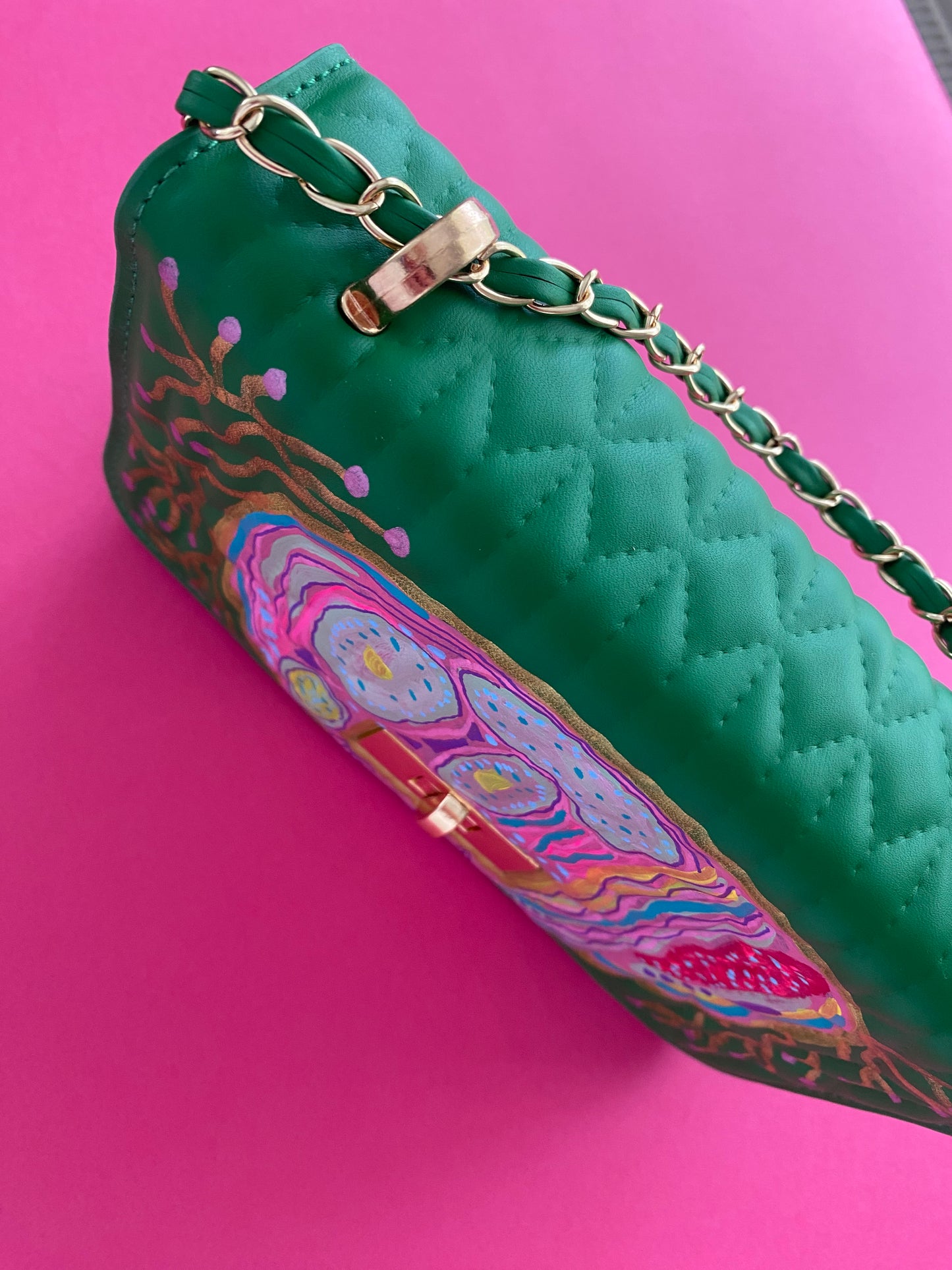 Mini Chevron Quilted Flap Chain Square Bag.